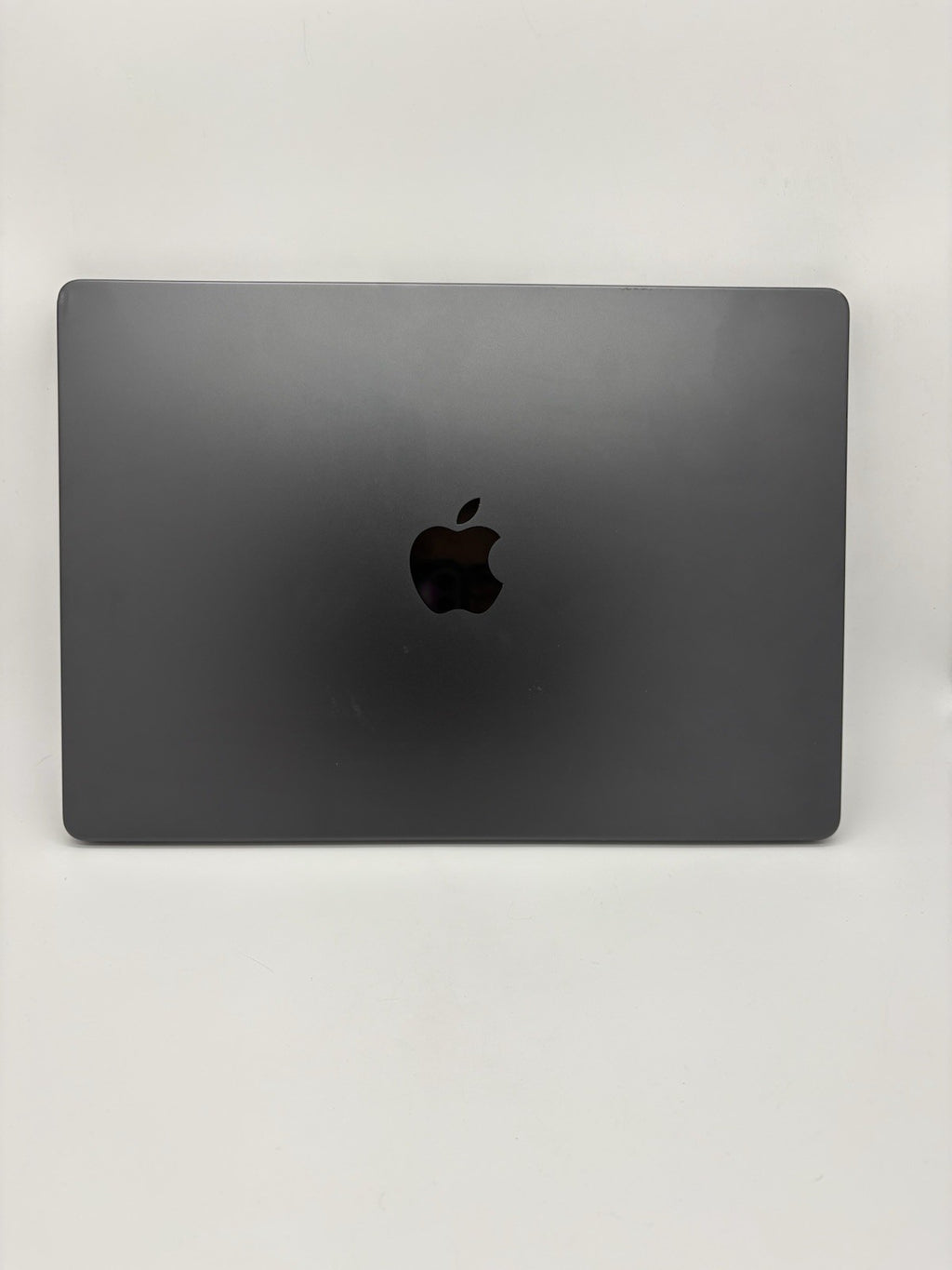 MacBook Pro (2023, 14-inch, newer) — M3 Pro · 18GB · 512GB