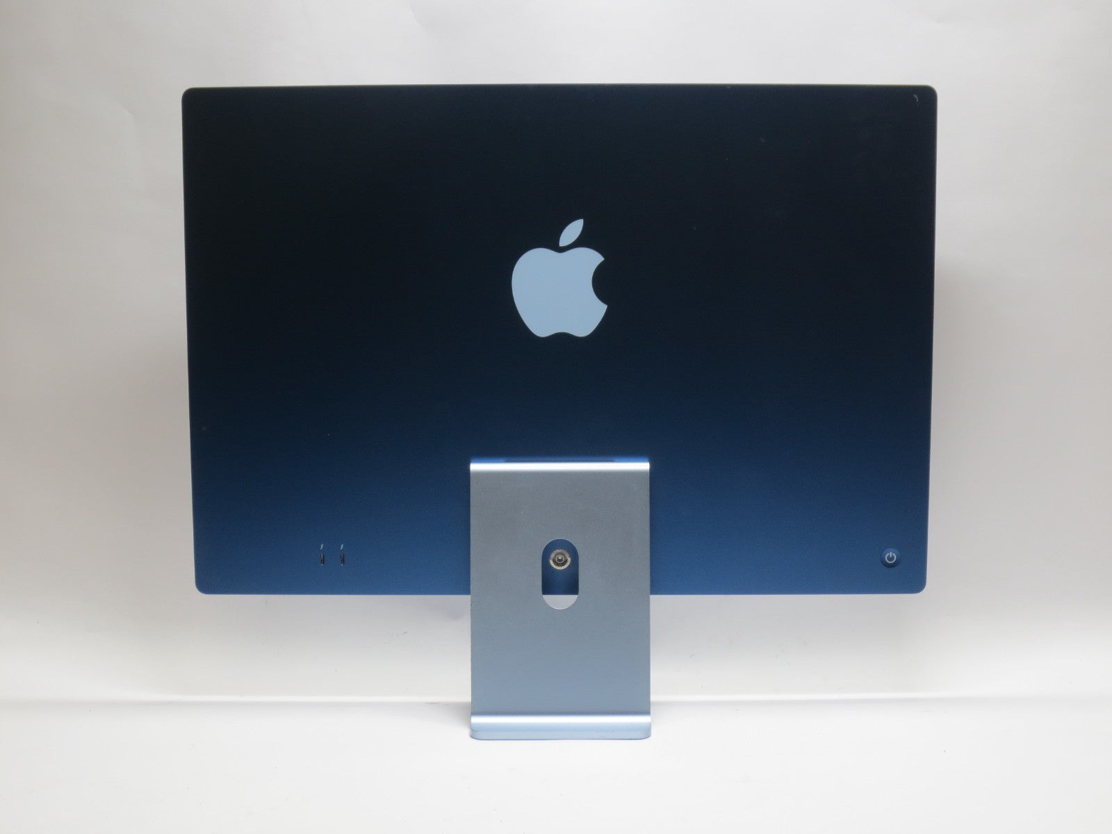 iMac 24-inch (2021) — M1 · 8GB · 256GB · Blue
