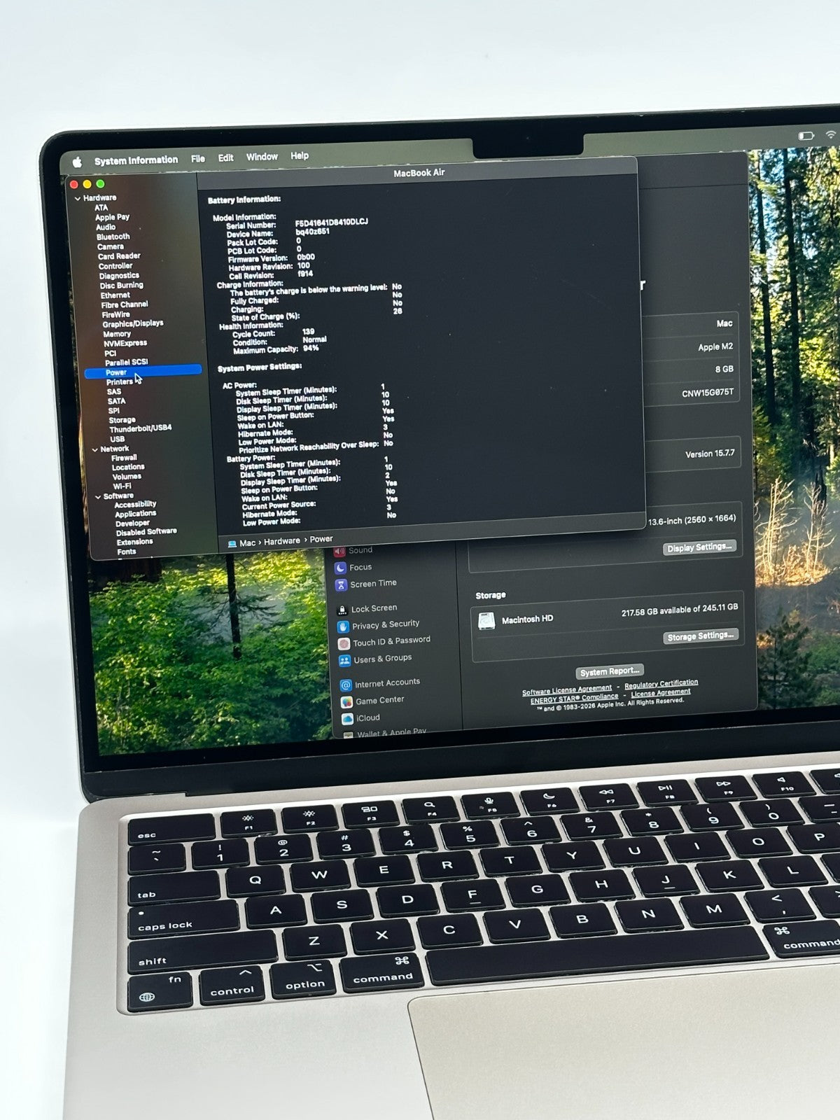 MacBook Air (2022, 13-inch) — M2 · 8GB · 256GB · Starlight