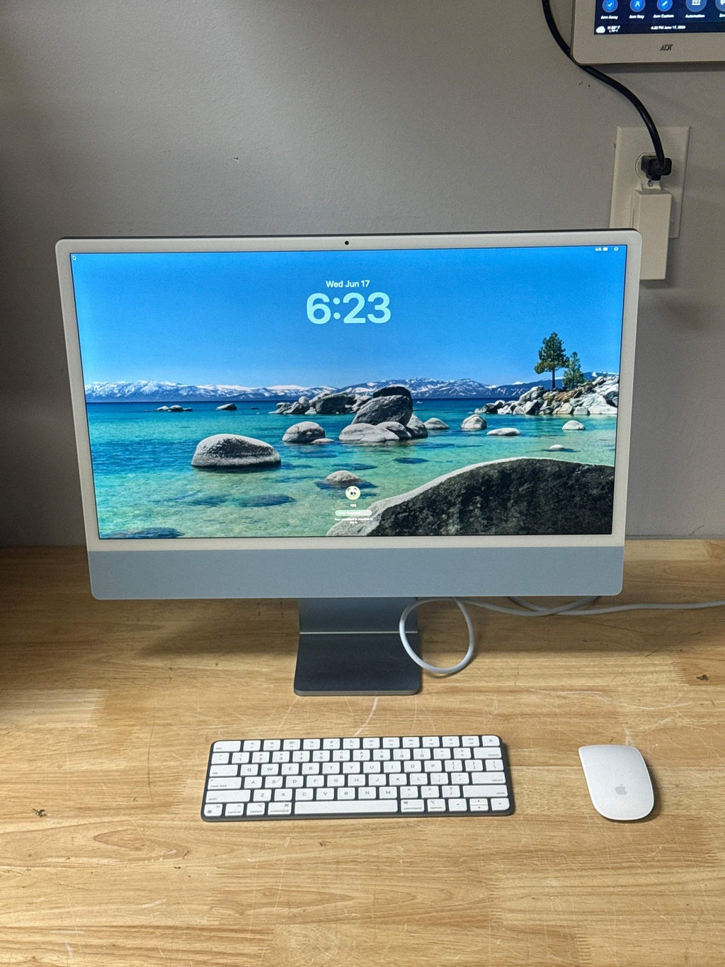 iMac 24-inch (2023) — M3 · 8GB · 256GB · Blue