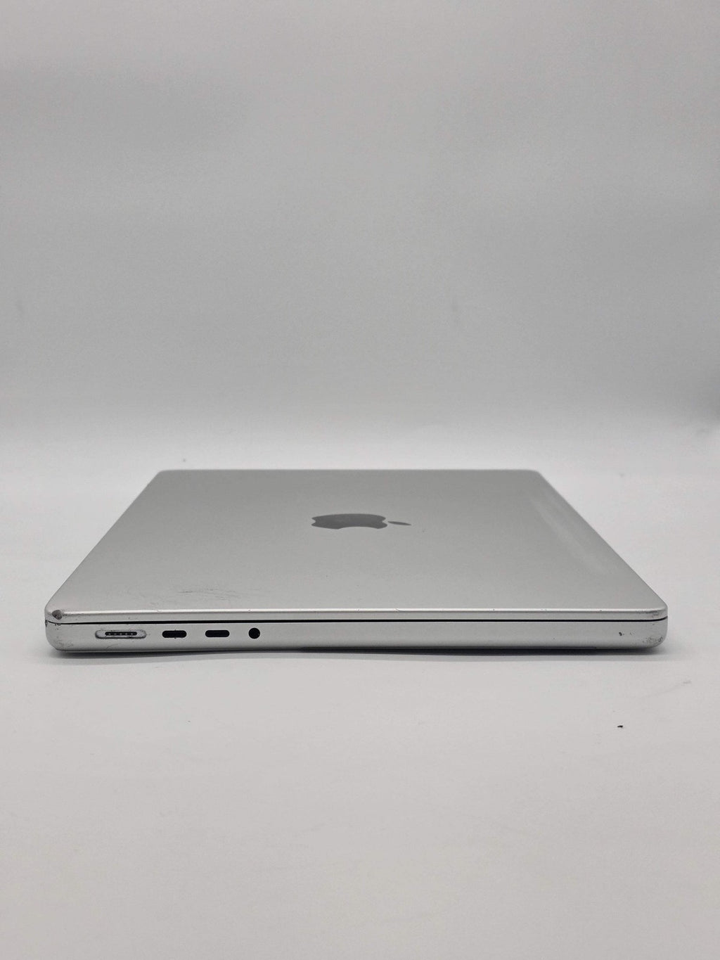 MacBook Pro (2021, 14-inch) — M1 Pro · 512GB · Silver