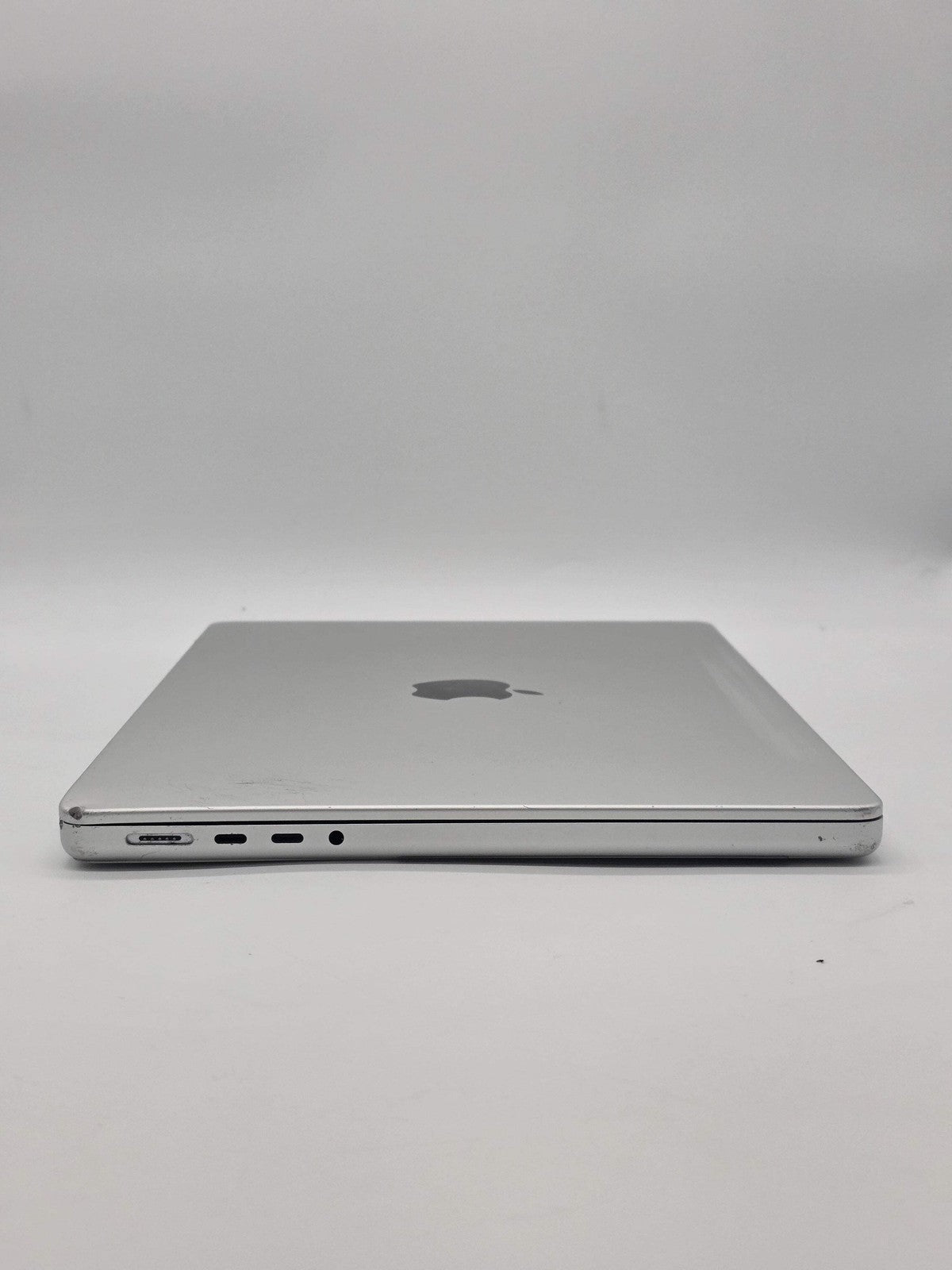 MacBook Pro (2021, 14-inch) — M1 Pro · 512GB · Silver