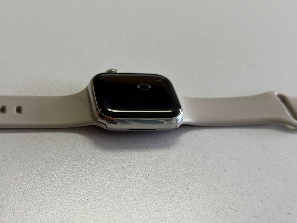 Apple Watch Series 9 — Silver