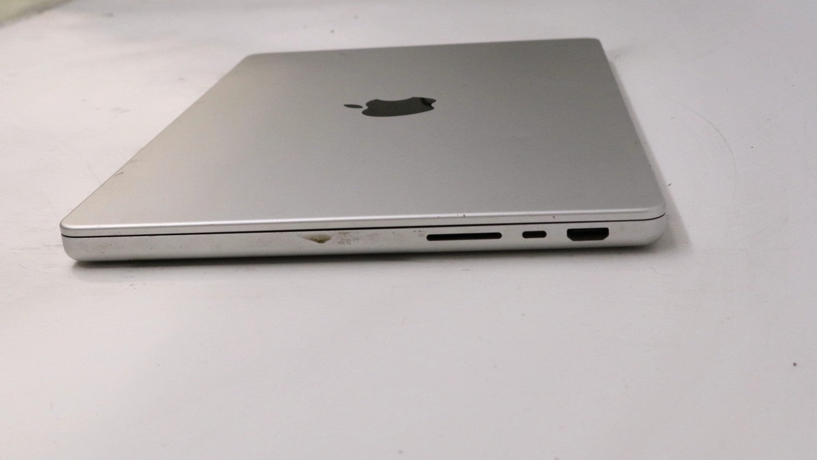 MacBook Pro (2023, 14-inch) — M2 Pro · 512GB