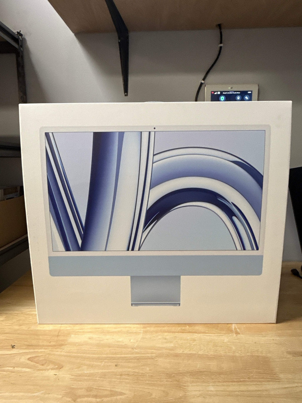 iMac 24-inch (2023) — M3 · 8GB · 256GB · Blue