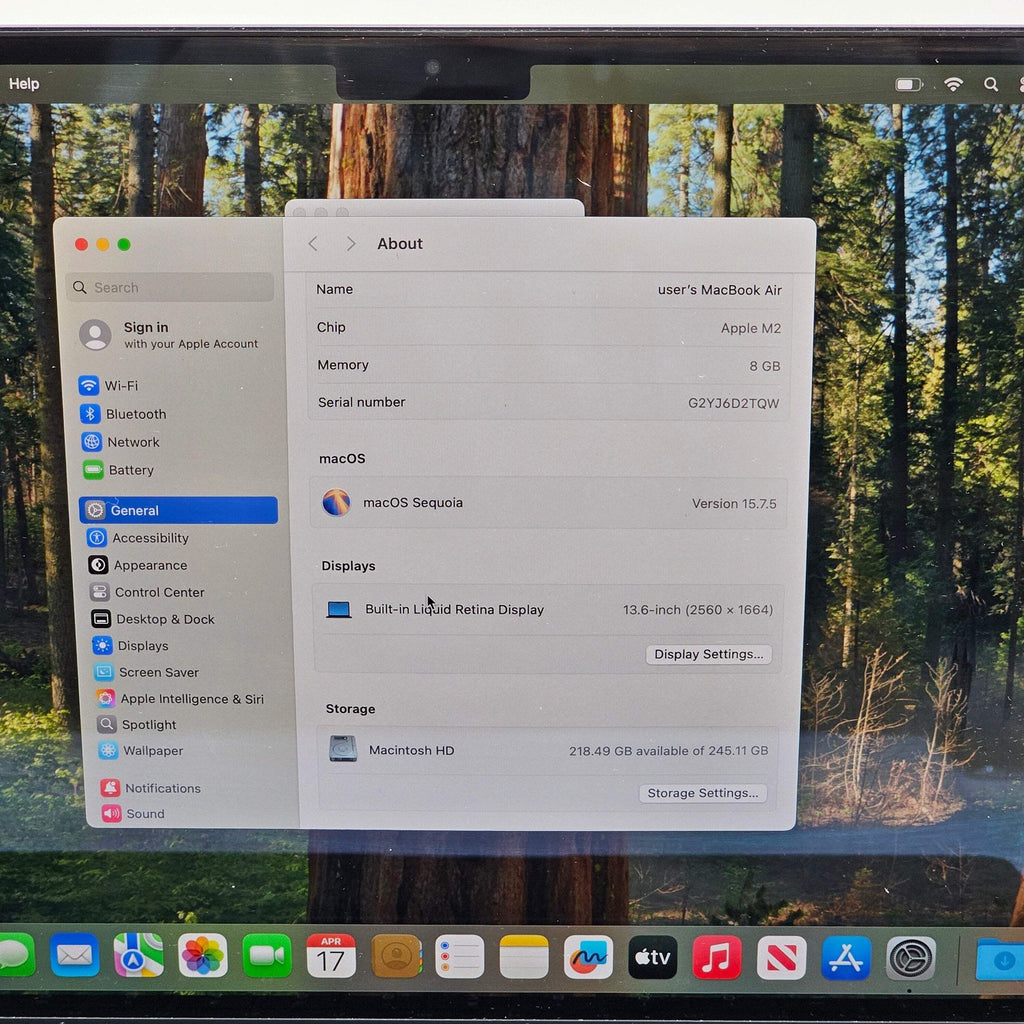 MacBook Air (2022, 13-inch) — M2 · 8GB · 256GB