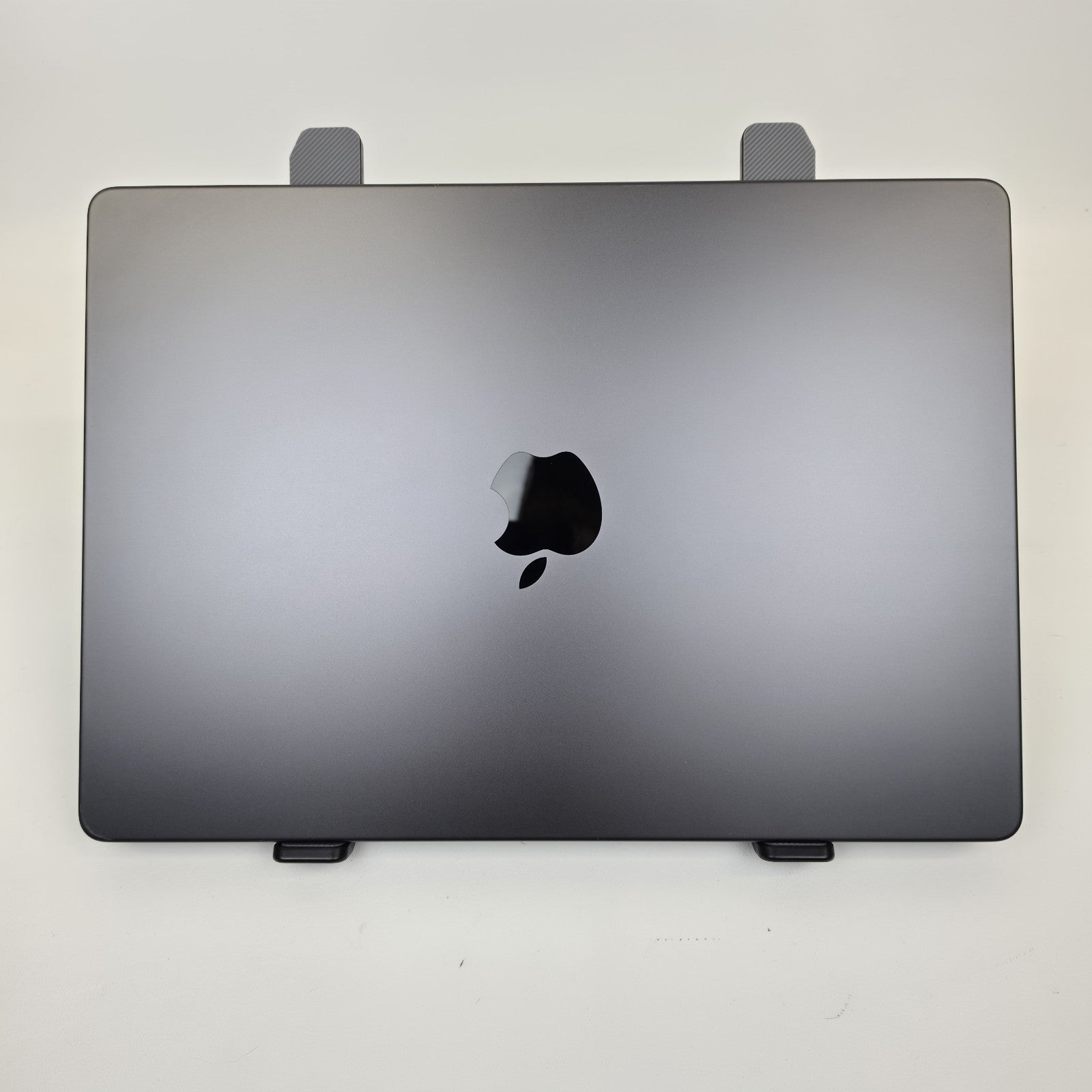 MacBook Pro (2023, 14-inch, newer) — M3 Pro
