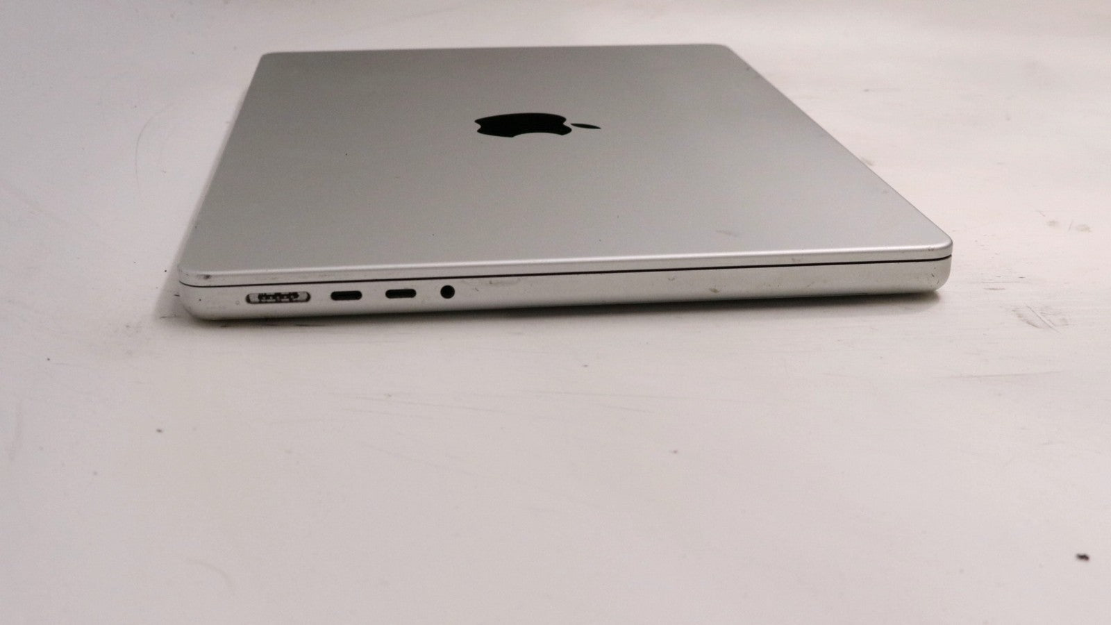 MacBook Pro (2023, 14-inch) — M2 Pro · 512GB