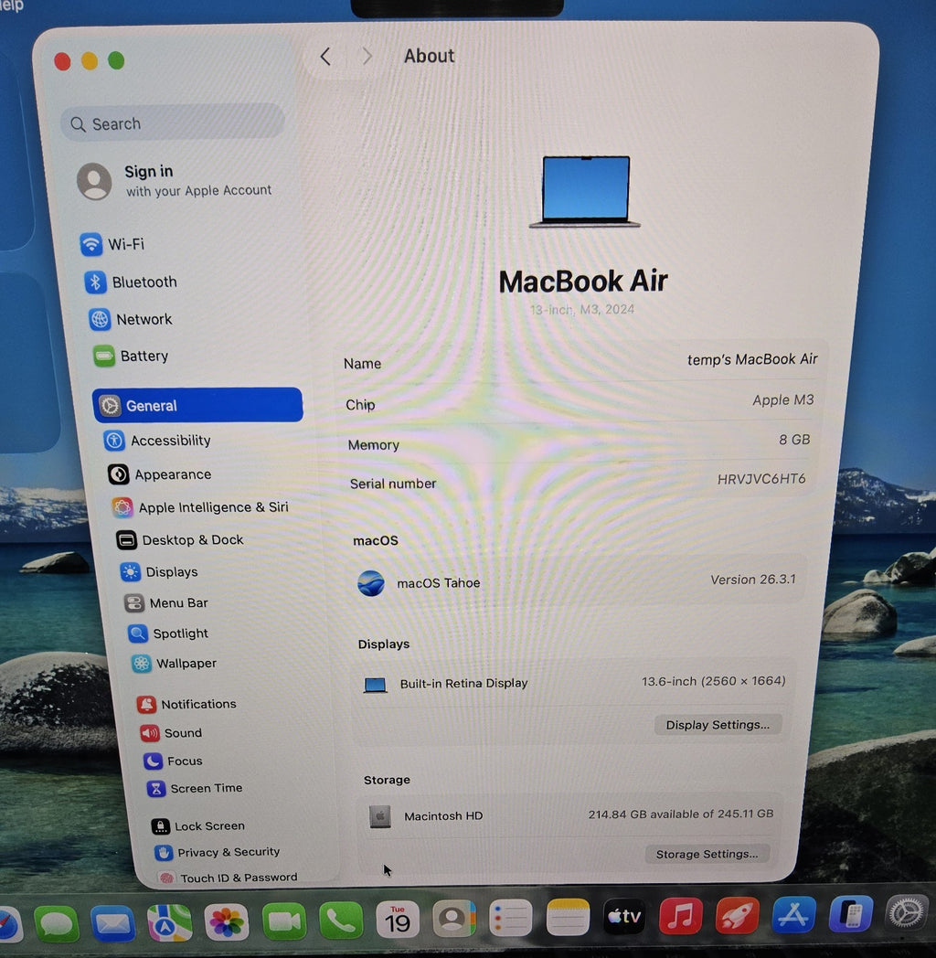 MacBook Air (2024, 13-inch) — M3 · 8GB · 256GB · Space Gray