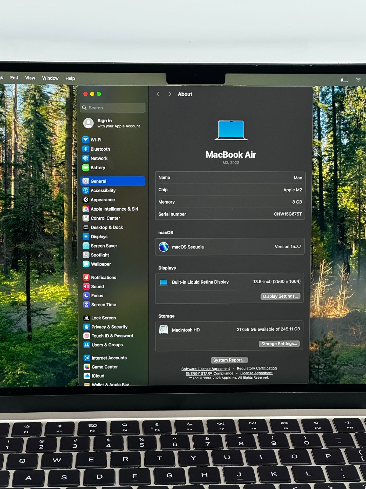 MacBook Air (2022, 13-inch) — M2 · 8GB · 256GB · Starlight