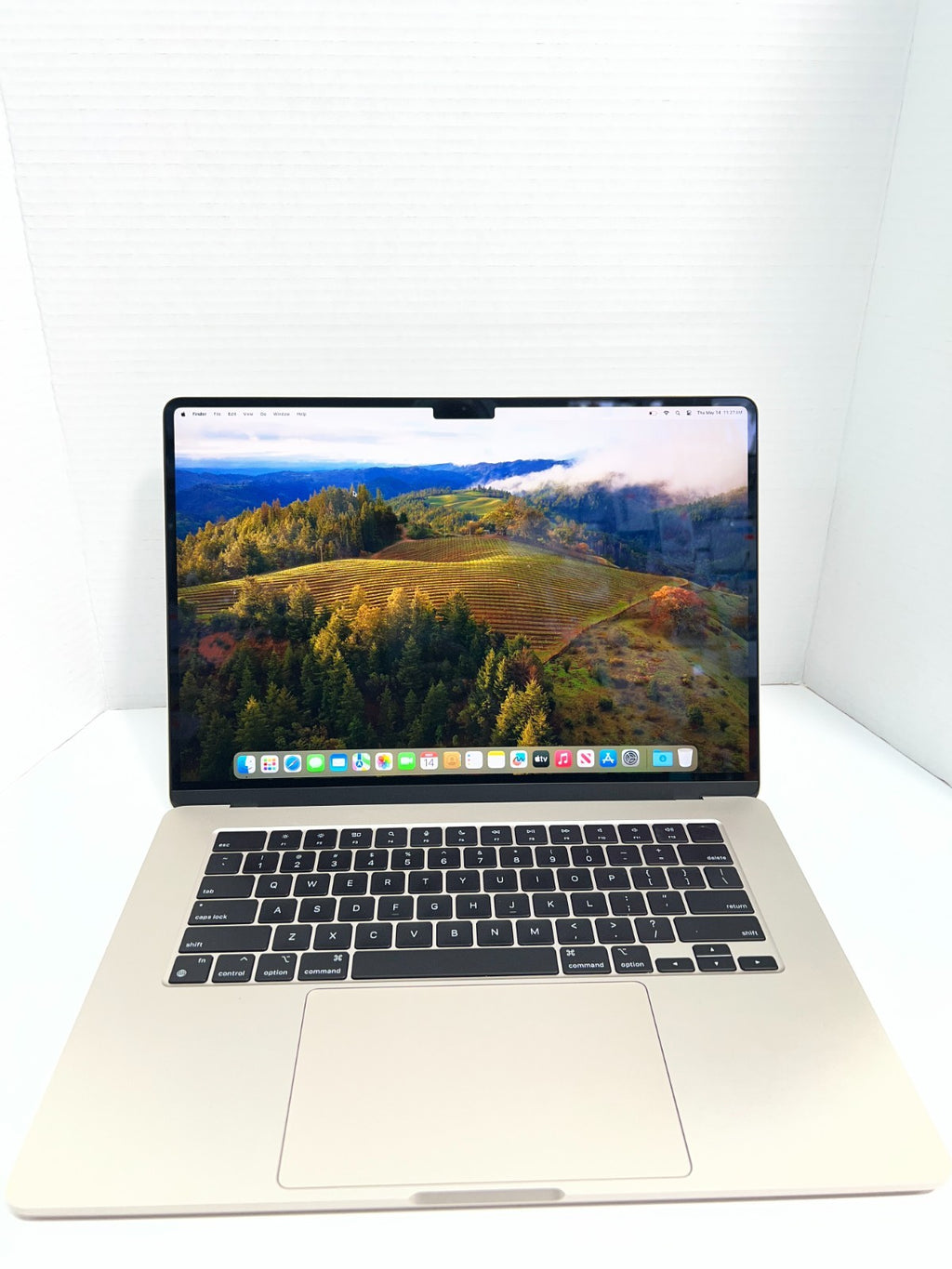 MacBook Air (2024, 15-inch) — M3 · 8GB · 256GB
