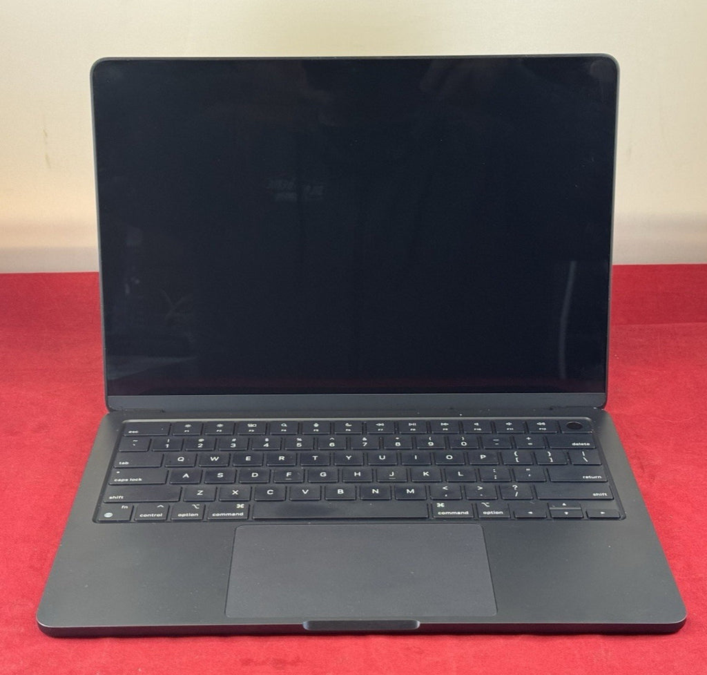 MacBook Air (2024, 13-inch) — M3 · 8GB · 256GB · Midnight