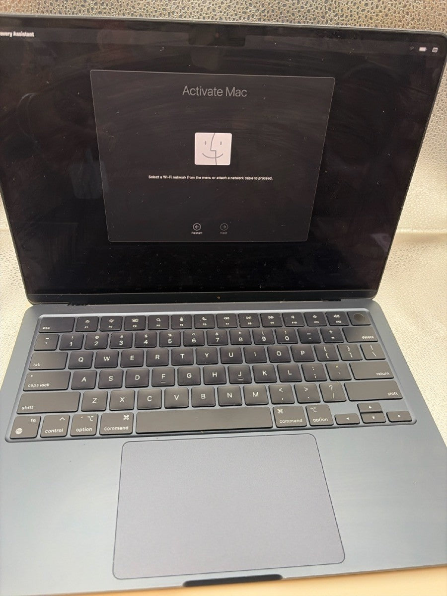 MacBook Air (2024, 13-inch) — M3 · 256GB
