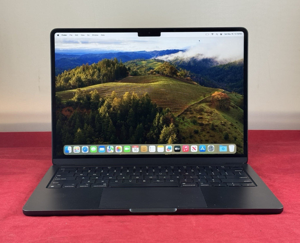MacBook Air (2024, 13-inch) — M3 · 8GB · 256GB · Midnight
