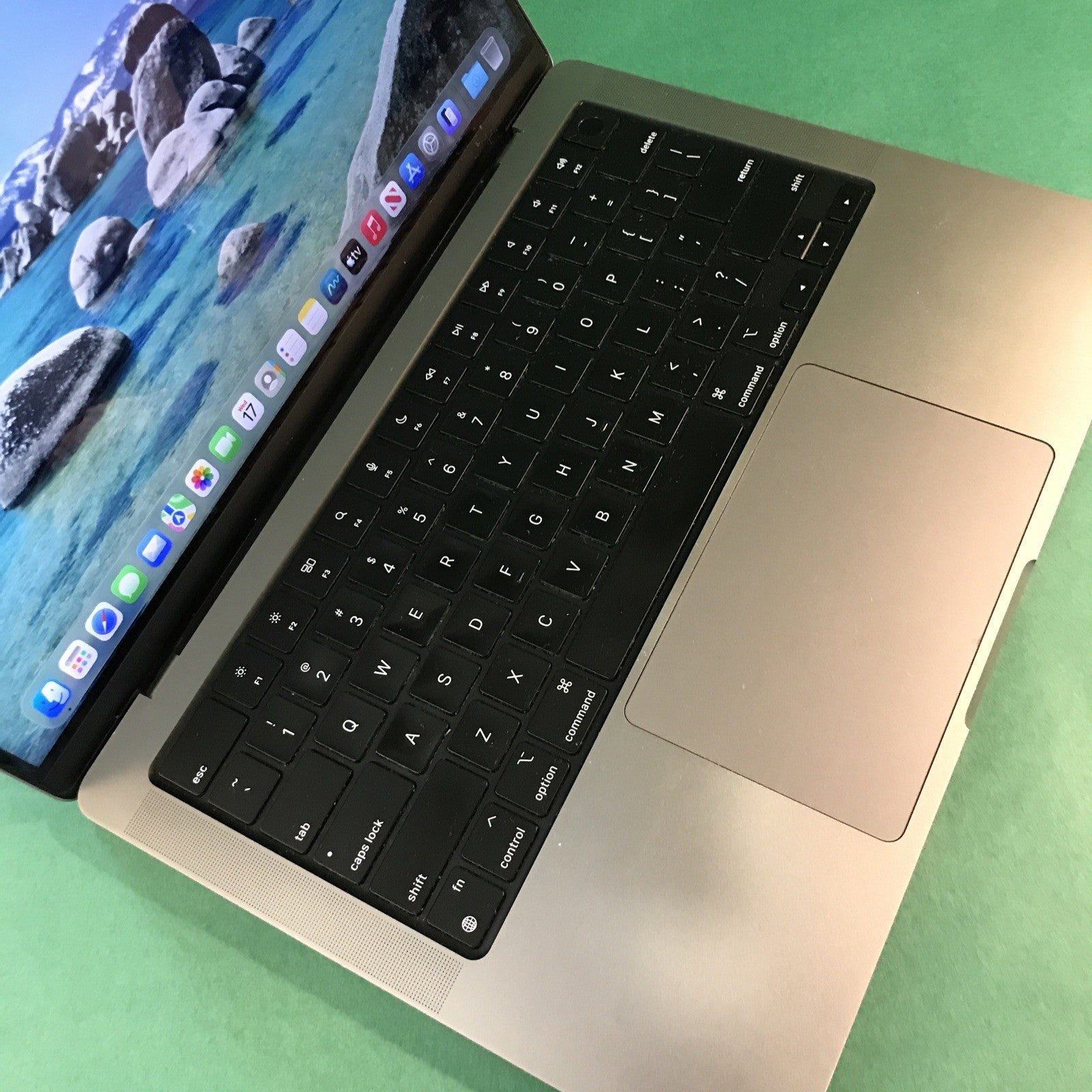 MacBook Pro (2021, 14-inch) — M1 Pro · 16GB · 512GB · Space Gray