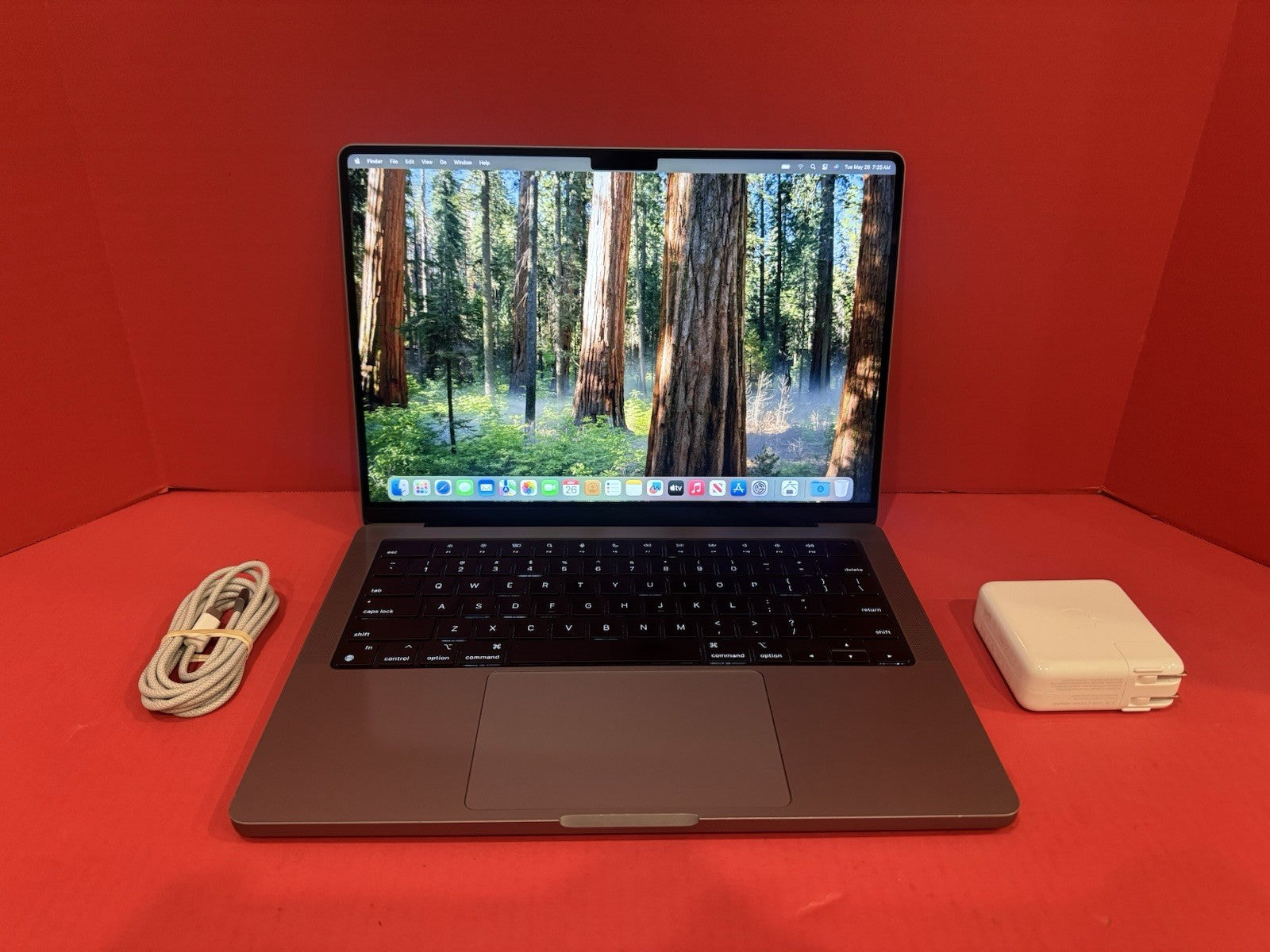 MacBook Pro (2023, 14-inch, newer) — M3 · 16GB · 512GB · Space Gray