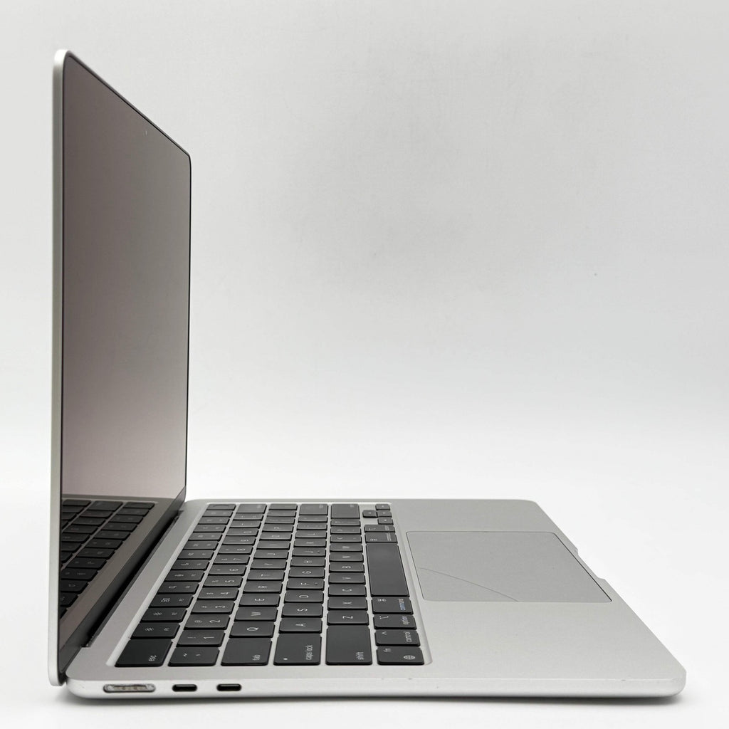 MacBook Air (2022, 13-inch) — M2 · 256GB