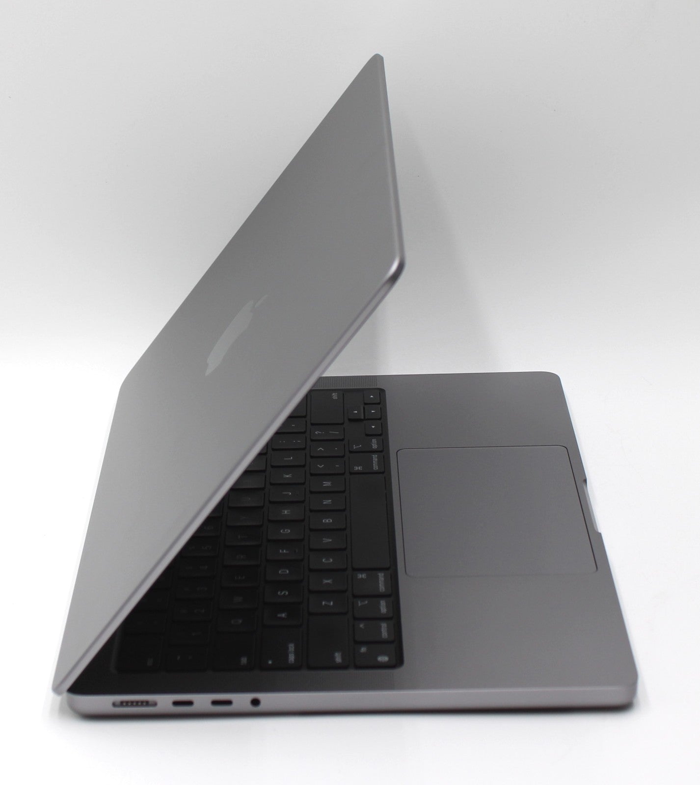 MacBook Pro (2023, 14-inch) — M2 Pro · 16GB · 512GB · Space Gray